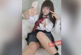 美女张开腿上人捅